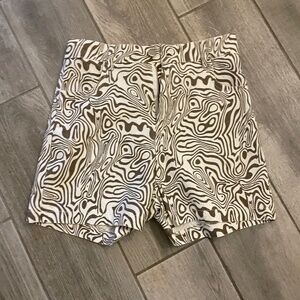 Free people brand shorts NWT size L *Fits like M